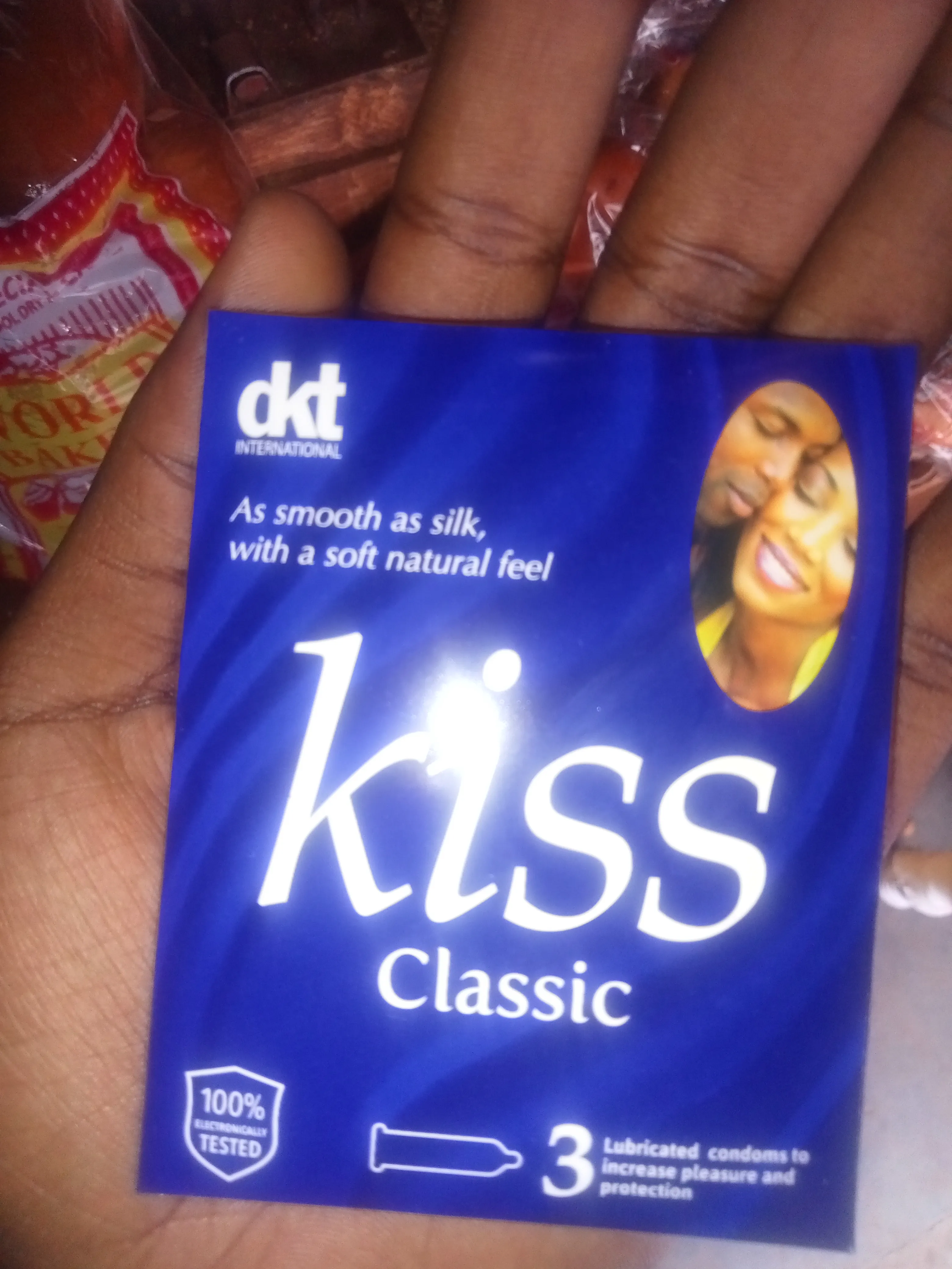 Kiss  classic condom