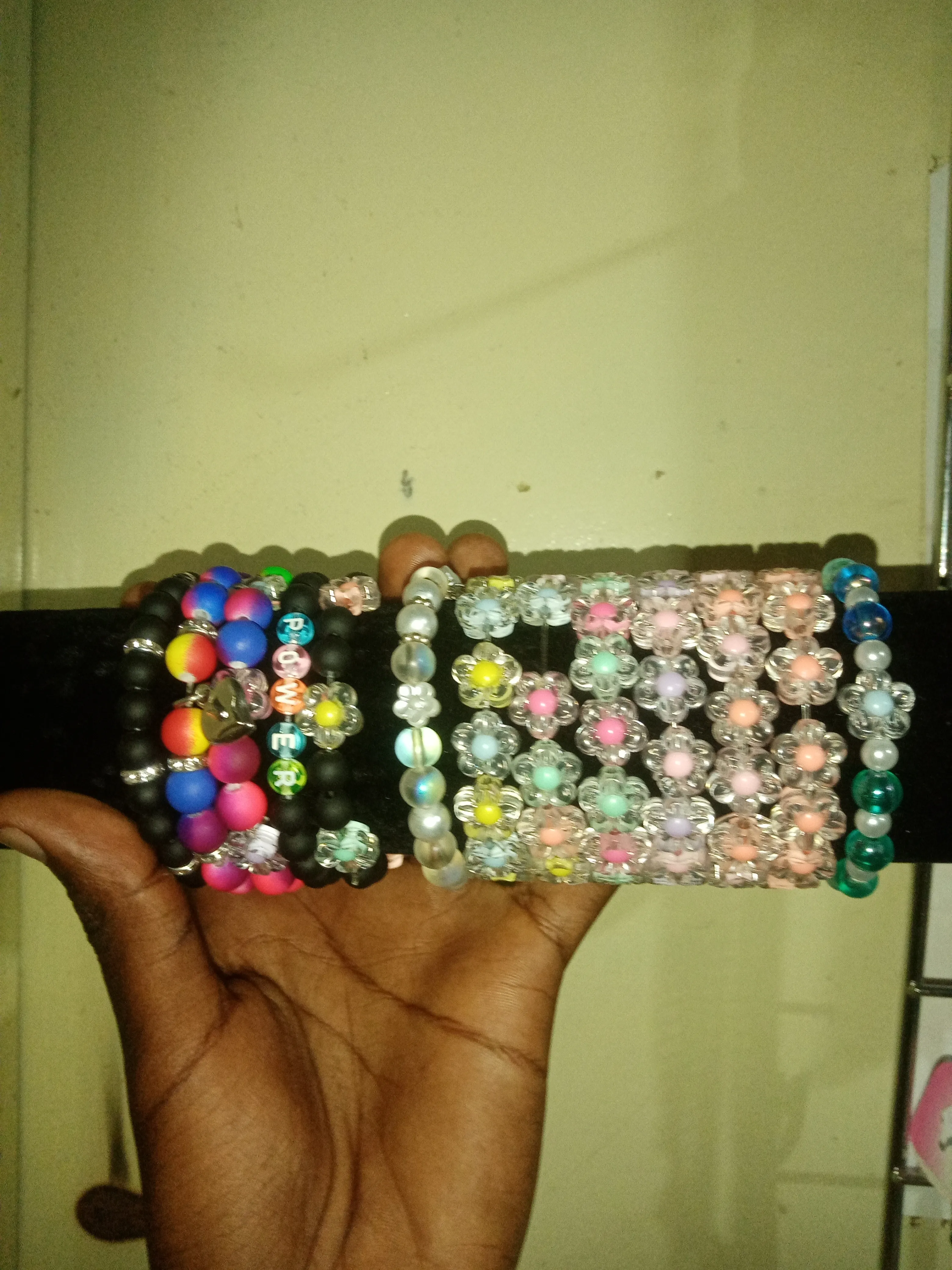 Bracelets, flashy designs flower shaped r beads