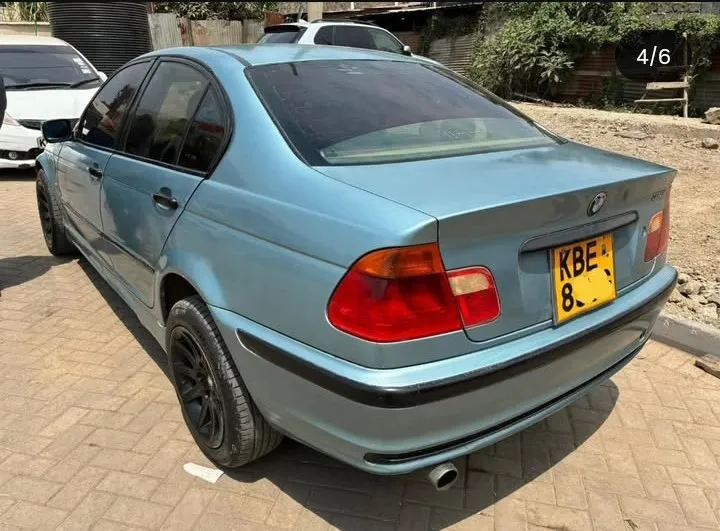 BMW 318i 2004