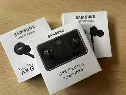 SAMSUNG USB-C Editioon Tuned by AKG ear phones