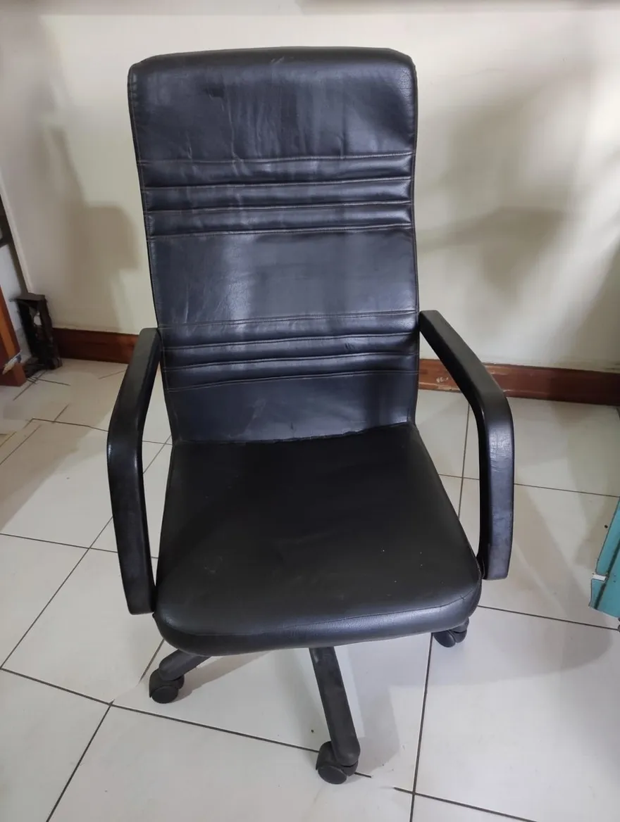 High-Back Executive Office Chair