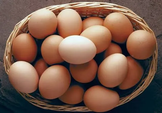 2 Fresh Mayai (Eggs) â€“ Quality, Clean & Nutritious